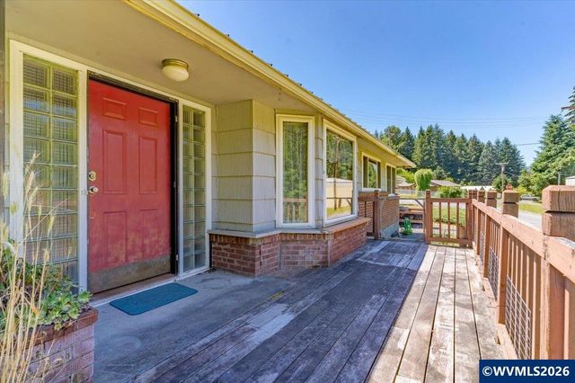 538 Mountain Av SE, Idanha, OR 97350