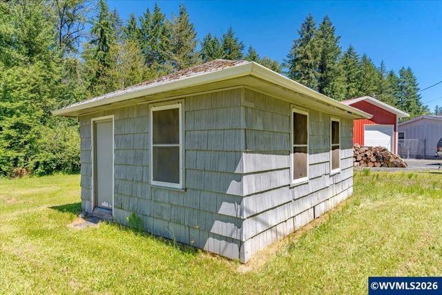538 Mountain Av SE, Idanha, OR 97350