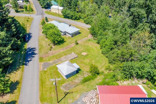 538 Mountain Av SE, Idanha, OR 97350