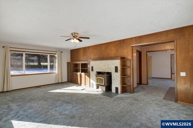 538 Mountain Av SE, Idanha, OR 97350