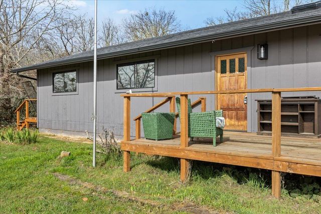 872 Scott Drive, Grants Pass, OR 97527