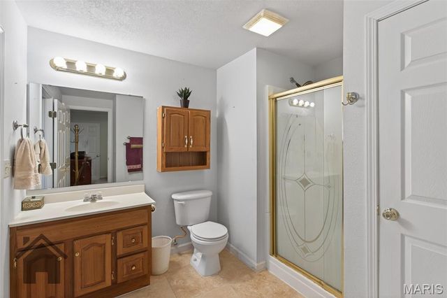 16725 Hardwood Lane, St Robert, MO 65584