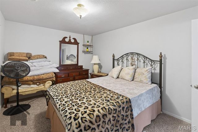 16725 Hardwood Lane, St Robert, MO 65584