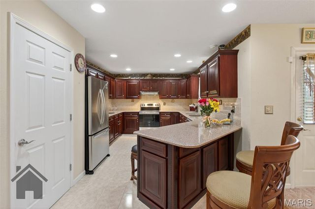 16725 Hardwood Lane, St Robert, MO 65584