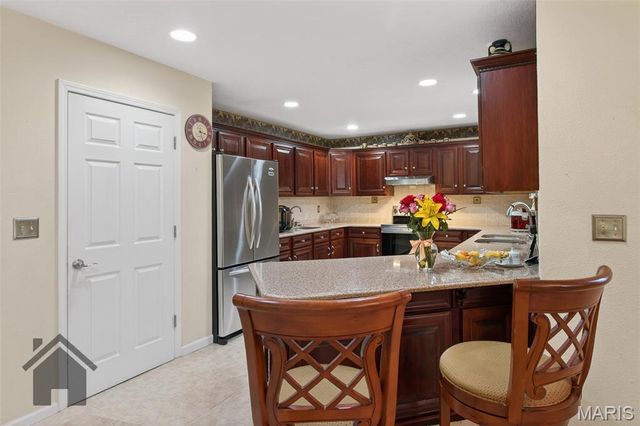 16725 Hardwood Lane, St Robert, MO 65584