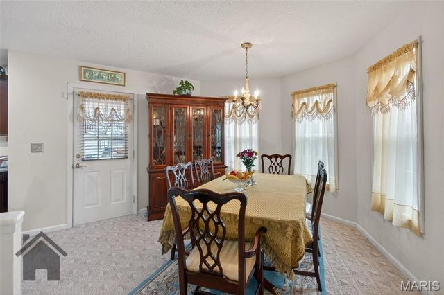 16725 Hardwood Lane, St Robert, MO 65584