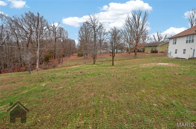 16725 Hardwood Lane, St Robert, MO 65584