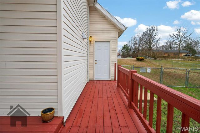 16725 Hardwood Lane, St Robert, MO 65584