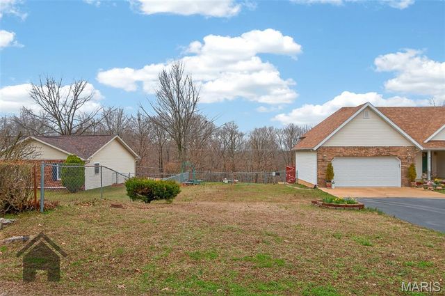 16725 Hardwood Lane, St Robert, MO 65584