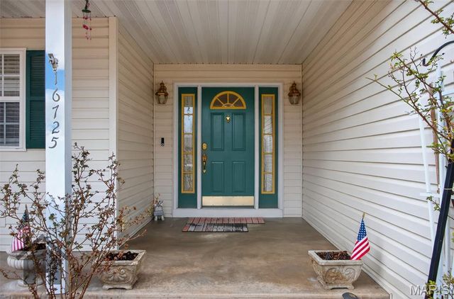 16725 Hardwood Lane, St Robert, MO 65584