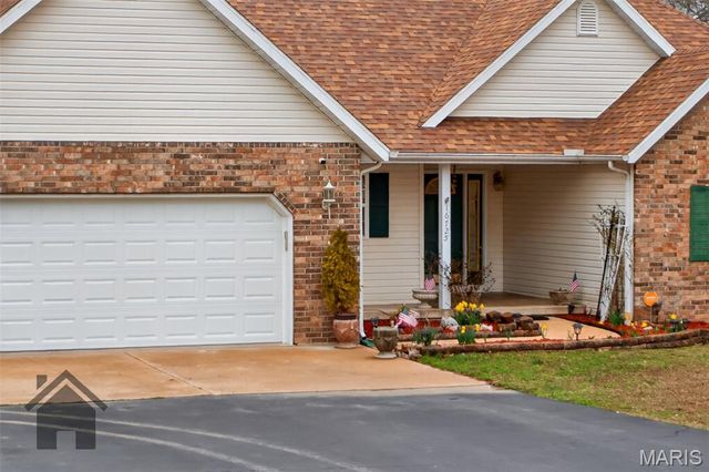 16725 Hardwood Lane, St Robert, MO 65584