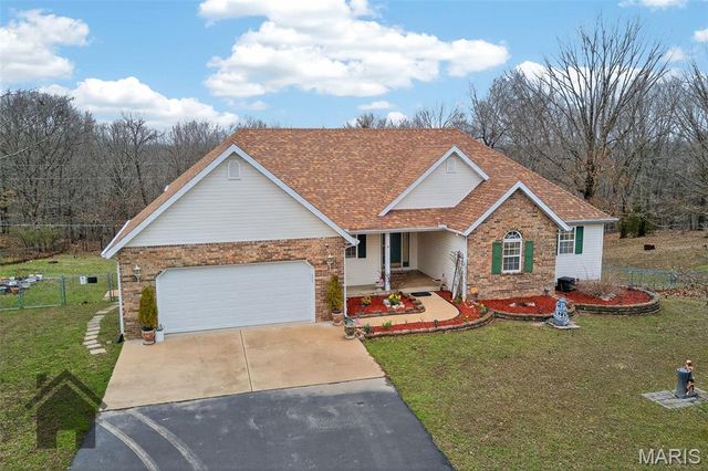 16725 Hardwood Lane, St Robert, MO 65584