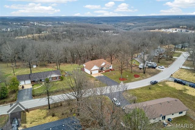 16725 Hardwood Lane, St Robert, MO 65584