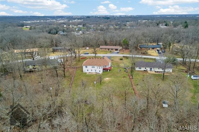 16725 Hardwood Lane, St Robert, MO 65584