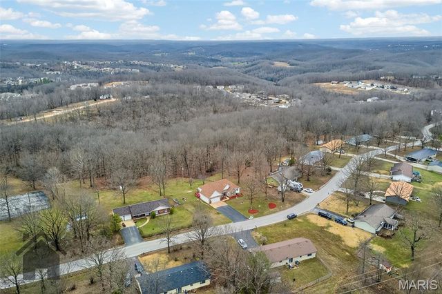 16725 Hardwood Lane, St Robert, MO 65584