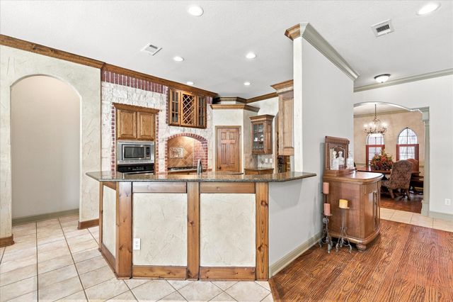 100 Woodland Drive, Krugerville, TX 76227