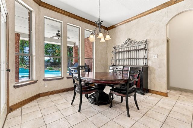 100 Woodland Drive, Krugerville, TX 76227