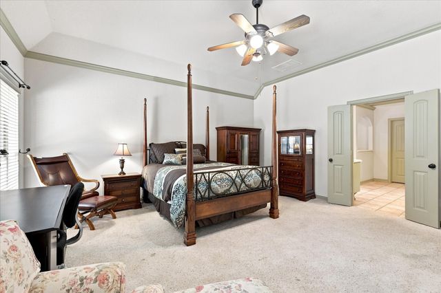 100 Woodland Drive, Krugerville, TX 76227