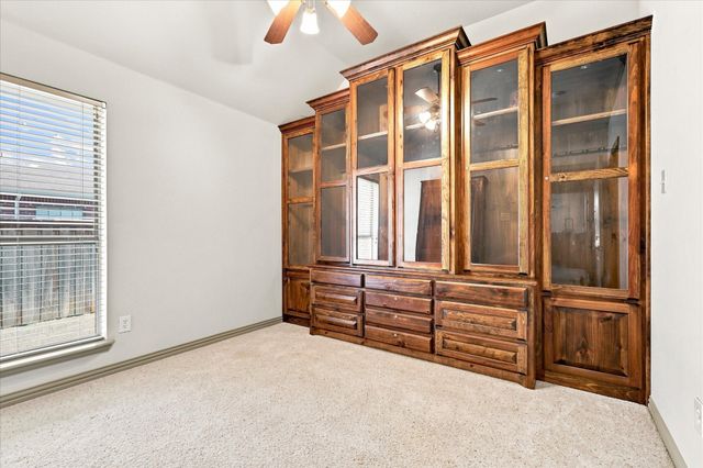 100 Woodland Drive, Krugerville, TX 76227