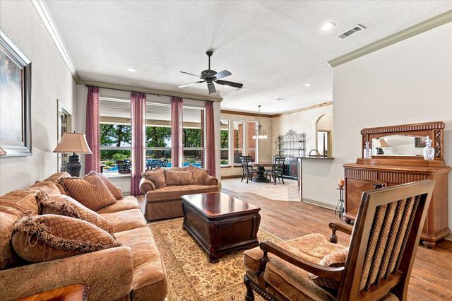 100 Woodland Drive, Krugerville, TX 76227