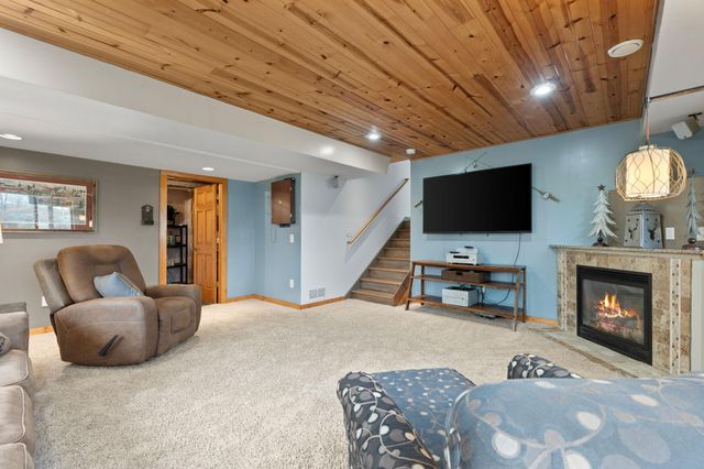 9711 234th Lane NE, Stacy, MN 55079