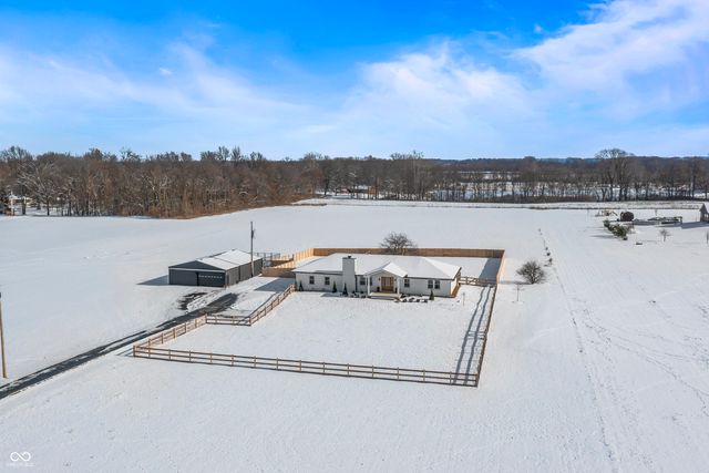 10274 S 400 W, Pendleton, IN 46064