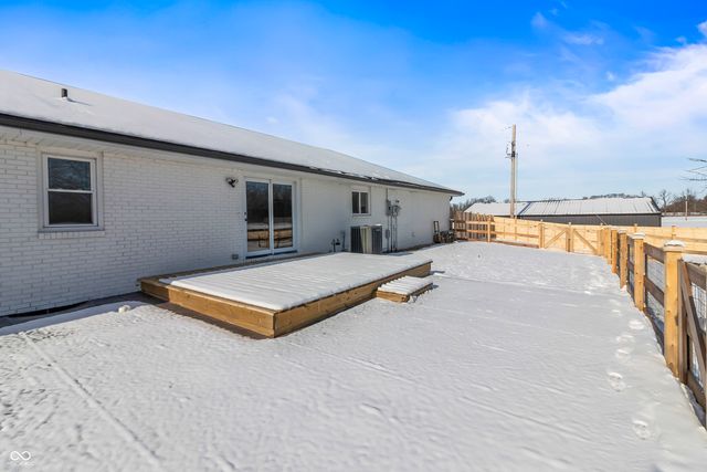 10274 S 400 W, Pendleton, IN 46064