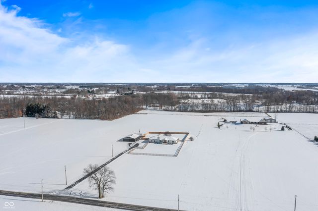 10274 S 400 W, Pendleton, IN 46064