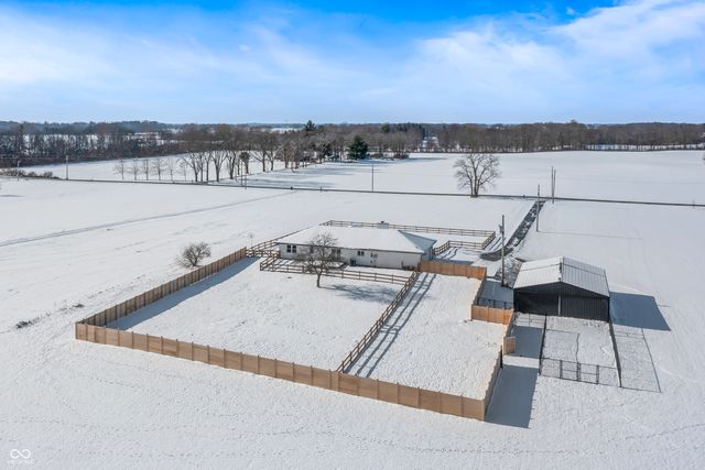 10274 S 400 W, Pendleton, IN 46064