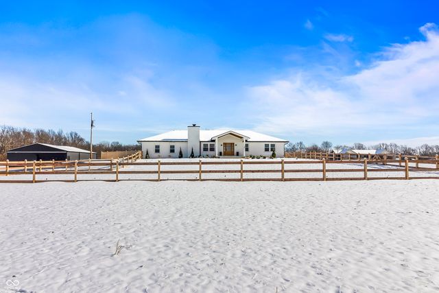 10274 S 400 W, Pendleton, IN 46064