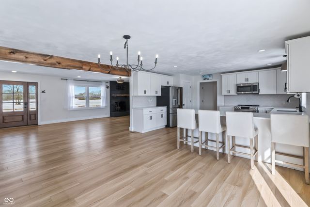 10274 S 400 W, Pendleton, IN 46064