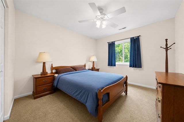 403 Wingate Dr, Robinson Twp, PA 15205
