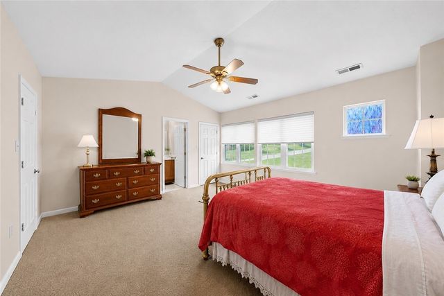 403 Wingate Dr, Robinson Twp, PA 15205