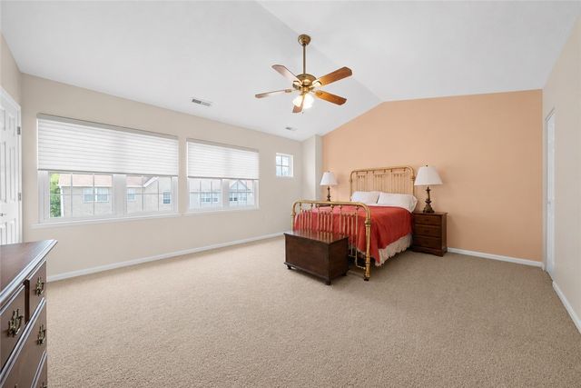 403 Wingate Dr, Robinson Twp, PA 15205