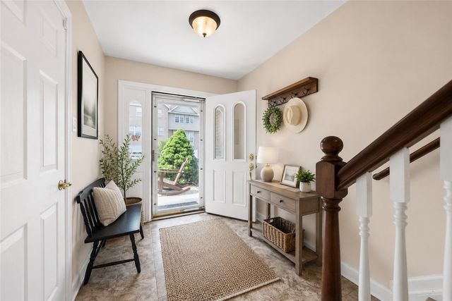 403 Wingate Dr, Robinson Twp, PA 15205