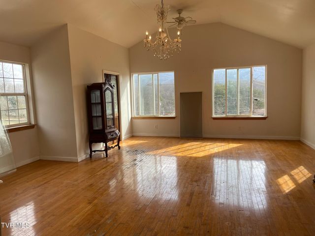 1500 Southwest Avenue, Johnson City, TN 37604