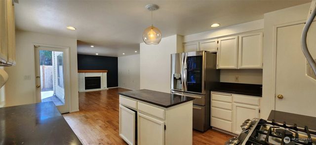 2800 235th Place NE, Sammamish, WA 98074