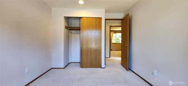 2800 235th Place NE, Sammamish, WA 98074