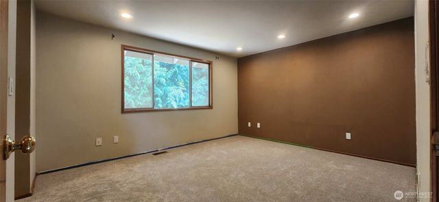 2800 235th Place NE, Sammamish, WA 98074
