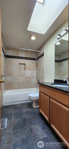 2800 235th Place NE, Sammamish, WA 98074