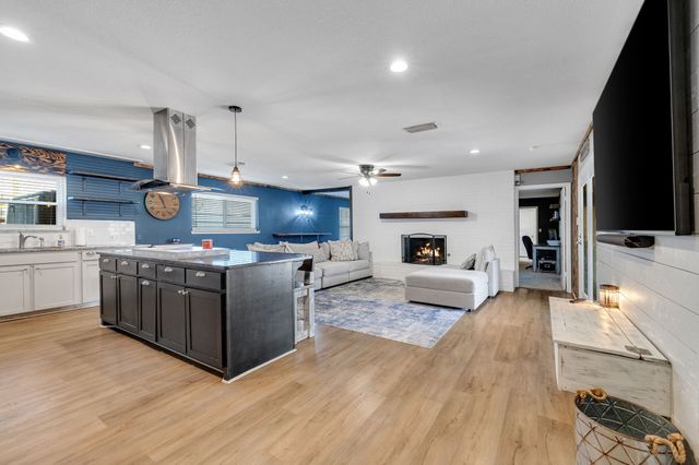 6537 Briley Drive, North Richland Hills, TX 76180