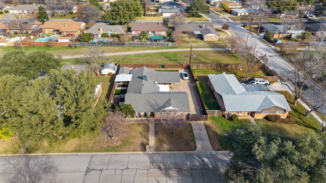 6537 Briley Drive, North Richland Hills, TX 76180