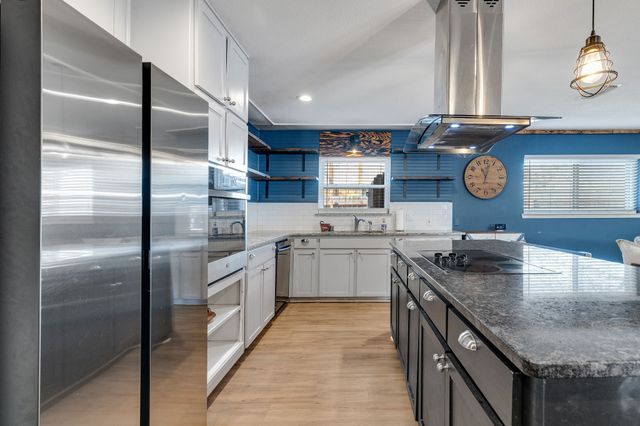 6537 Briley Drive, North Richland Hills, TX 76180