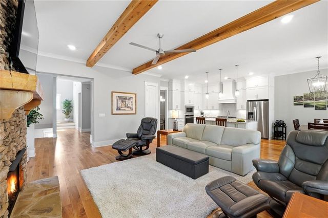 206 Trecastle Square, Canton, GA 30114