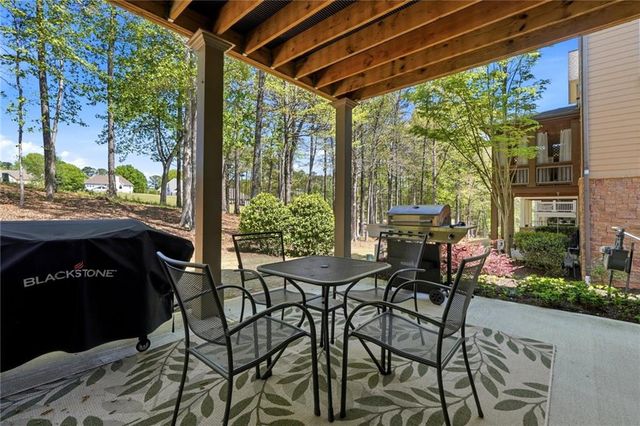 206 Trecastle Square, Canton, GA 30114