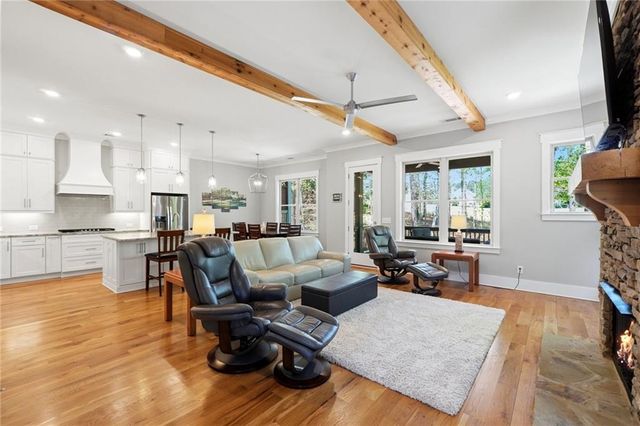 206 Trecastle Square, Canton, GA 30114