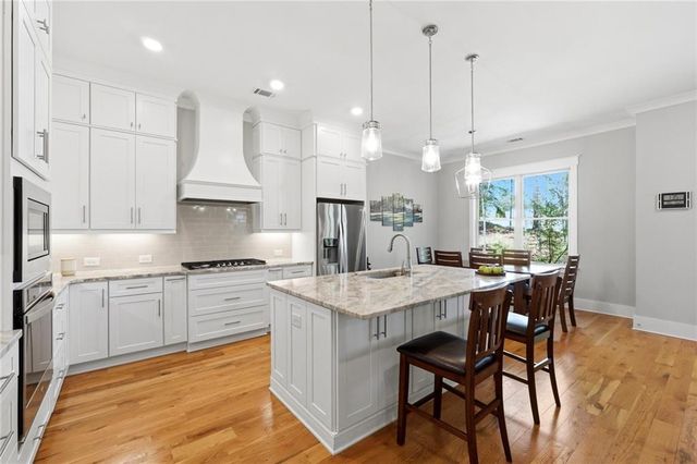 206 Trecastle Square, Canton, GA 30114