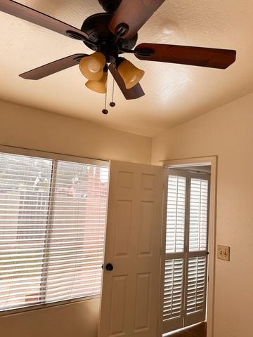 1043 S Rose, Mesa, AZ 85204