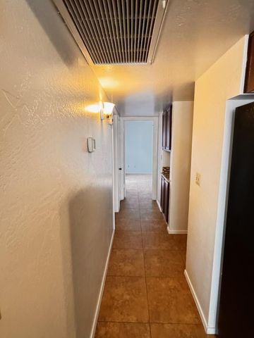 1043 S Rose, Mesa, AZ 85204