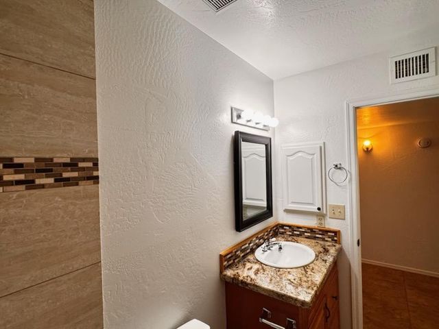 1043 S Rose, Mesa, AZ 85204